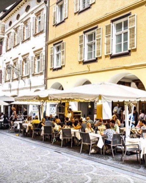 [Translate to Italiano:] lauben meran 00591