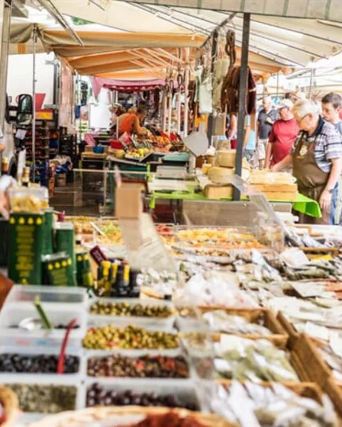 [Translate to Italiano:] Freitagsmarkt Meran