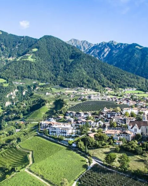 [Translate to Italiano:] Dem Burglehen Park einen Besuch abstatten