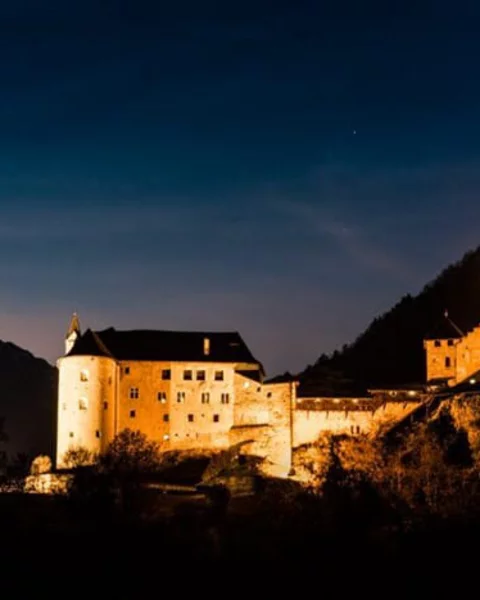 [Translate to Italiano:] schloss tirol