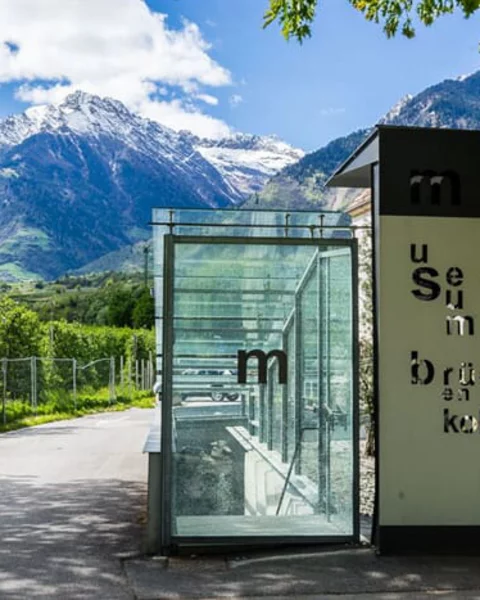 [Translate to Italiano:] Brückenkopf Museum in Algund